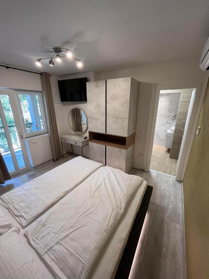 H&h - Adults Only Bed & Breakfast
