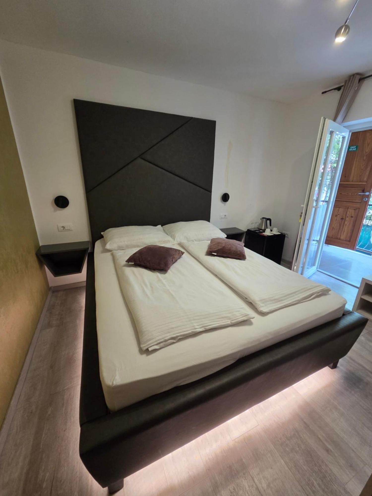 H&h - Adults Only Bed & Breakfast Rovinj